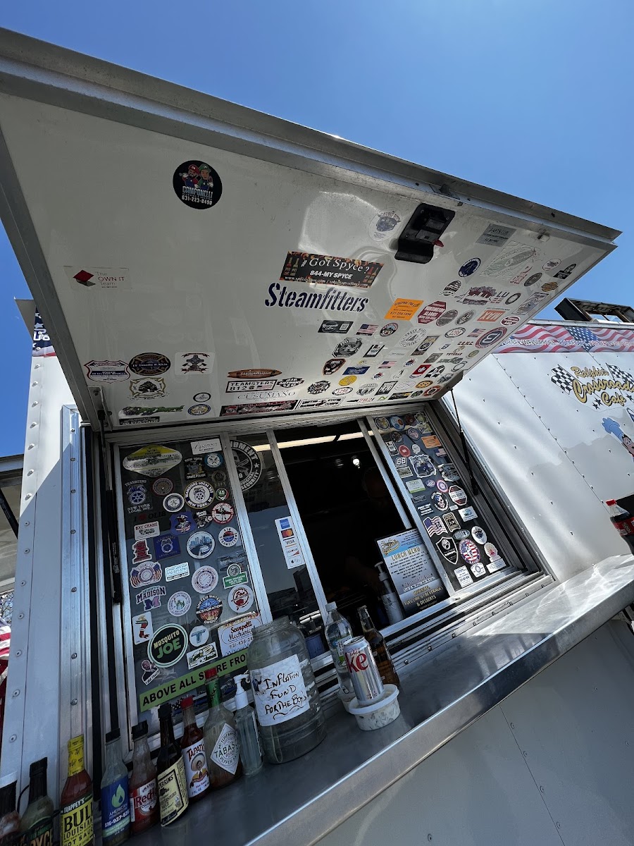 Ralphie's Crossroads Cafe